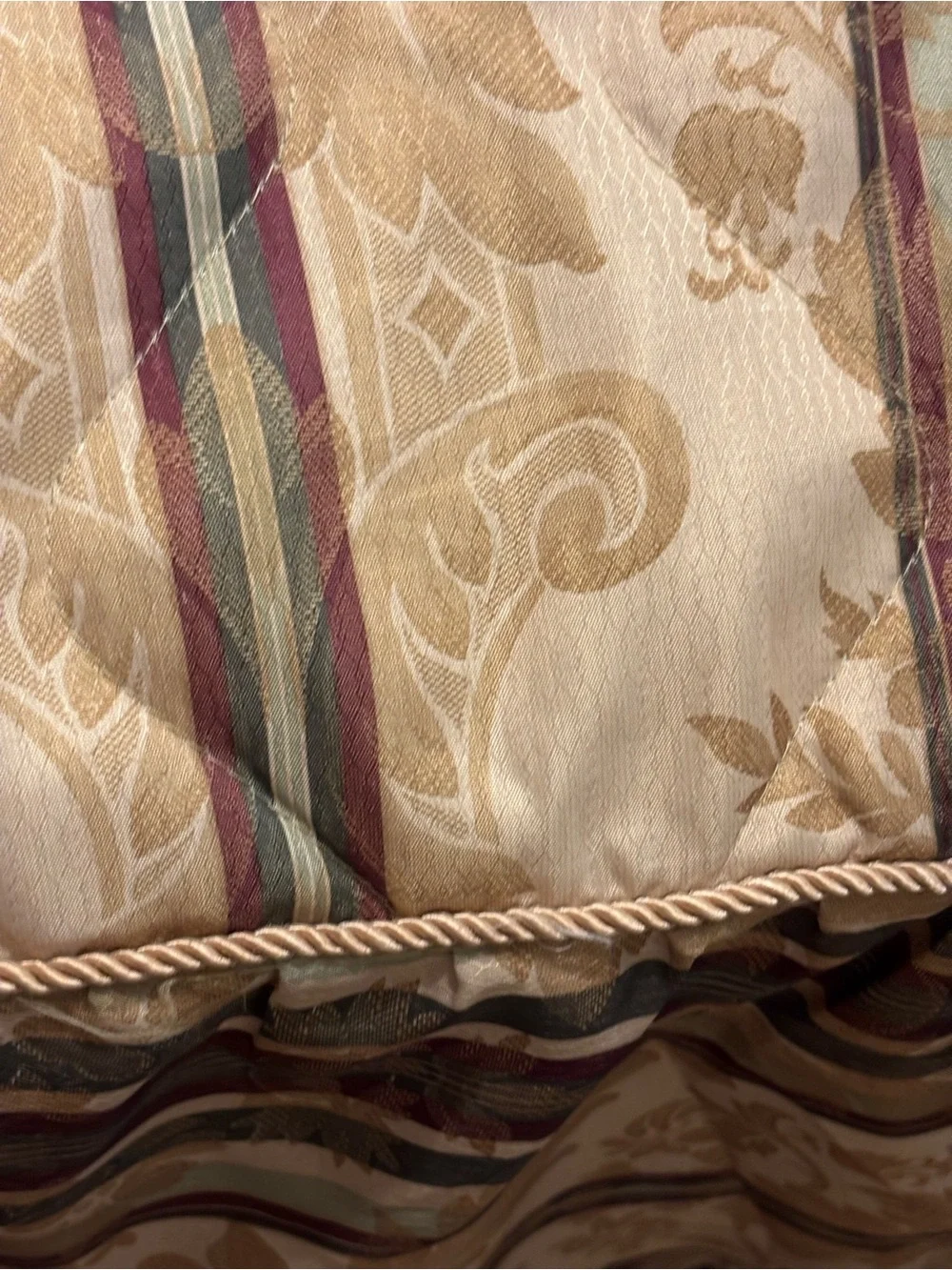 Vintage Regal Home Dover Manor Dunhill Queen Bedspread Floral Striped Damask